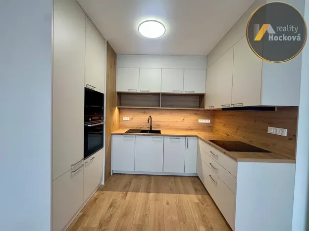 Pronájem bytu 2+kk, Kladno, Engerth, 59 m2
