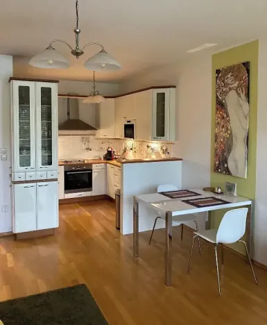 Pronájem bytu 2+kk, Praha - Strašnice, Názovská, 68 m2