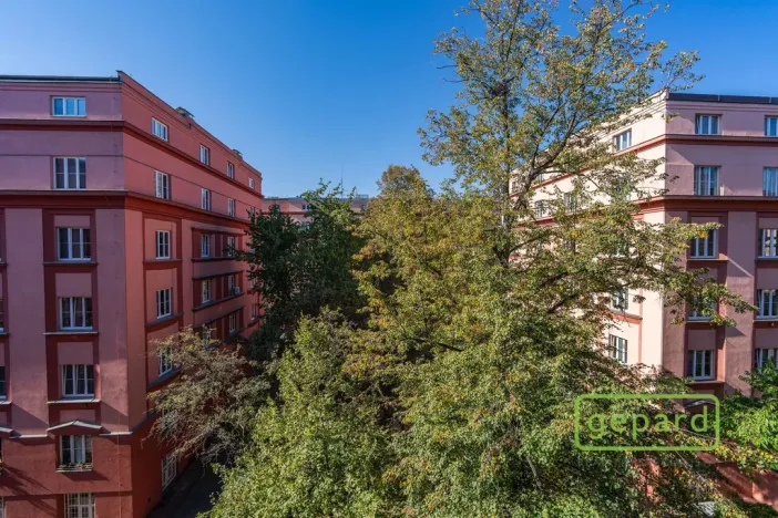 Prodej bytu 2+kk, Praha, V háji, 58 m2