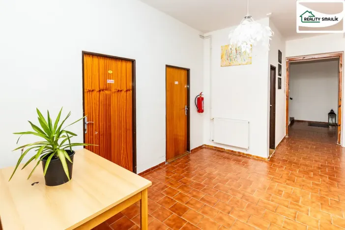 Prodej ubytování, Smolné Pece, 1015 m2