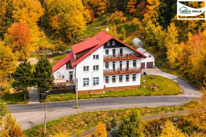 Prodej ubytování, Smolné Pece, 1015 m2