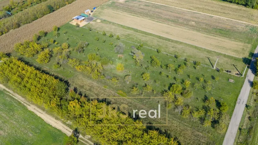 Prodej zahrady, Vnorovy, 1388 m2