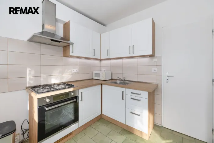 Pronájem bytu 4+kk, Praha - Krč, Sládkovičova, 80 m2