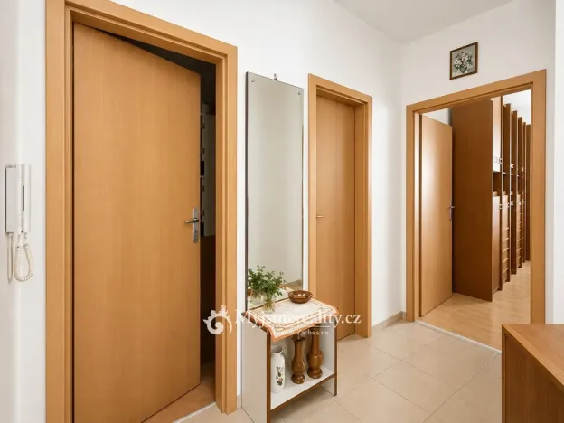 Prodej bytu 2+kk, Znojmo - Oblekovice, Oblekovická, 57 m2