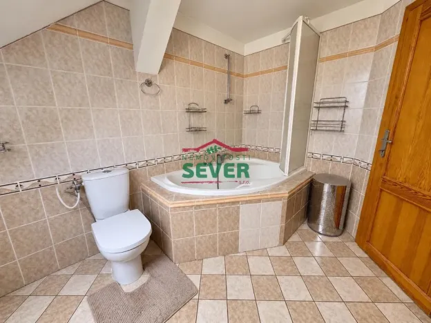 Prodej bytu 4+1, Litvínov - Horní Litvínov, U Zámeckého parku, 145 m2