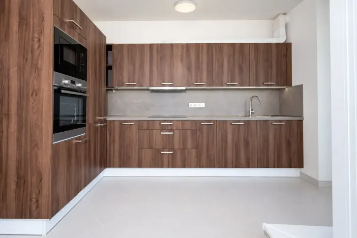 Pronájem bytu 2+kk, Praha - Hloubětín, Poděbradská, 53 m2