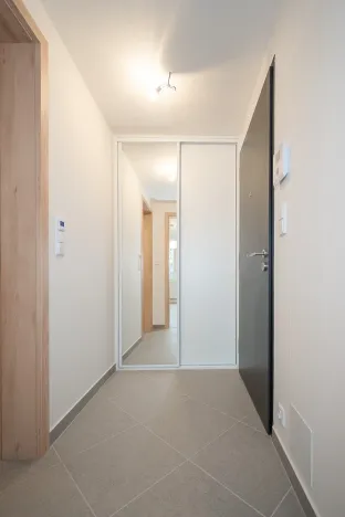 Pronájem bytu 2+kk, Praha - Holešovice, Jankovcova, 43 m2