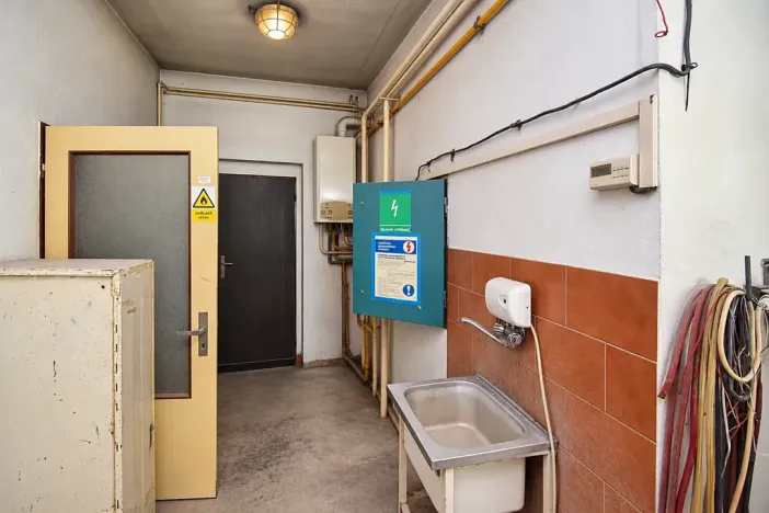 Prodej výrobních prostor, Horka I, 225 m2