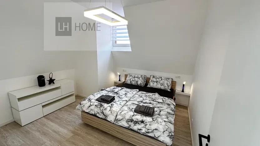 Pronájem bytu 4+kk, Karlovy Vary, 98 m2