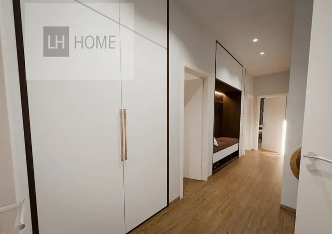 Prodej bytu 4+kk, České Budějovice, Čakovská, 94 m2
