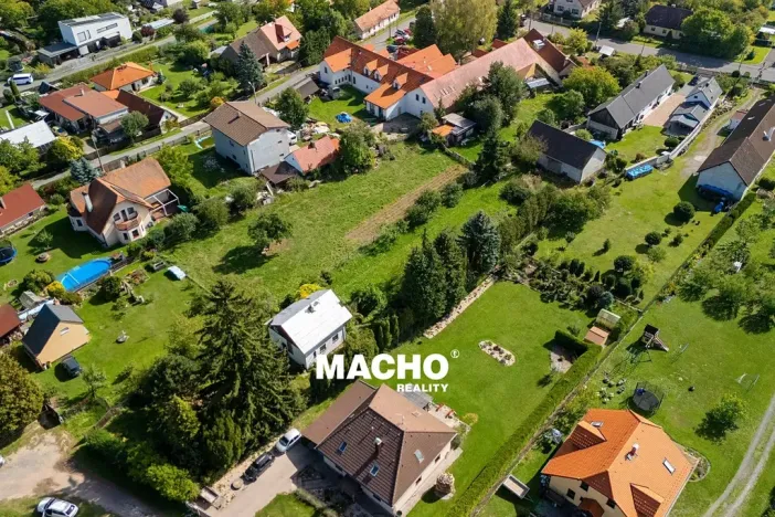 Prodej pozemku pro bydlení, Mníšek pod Brdy, Stříbrná Lhota, 2013 m2