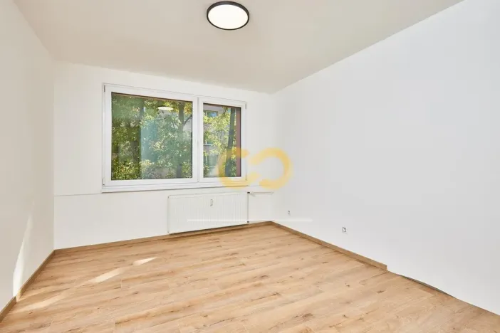 Prodej bytu 1+kk, Prachatice, nám. Přátelství, 20 m2