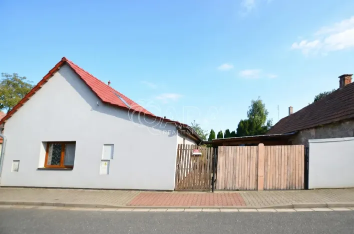 Prodej rodinného domu, Radim, 90 m2
