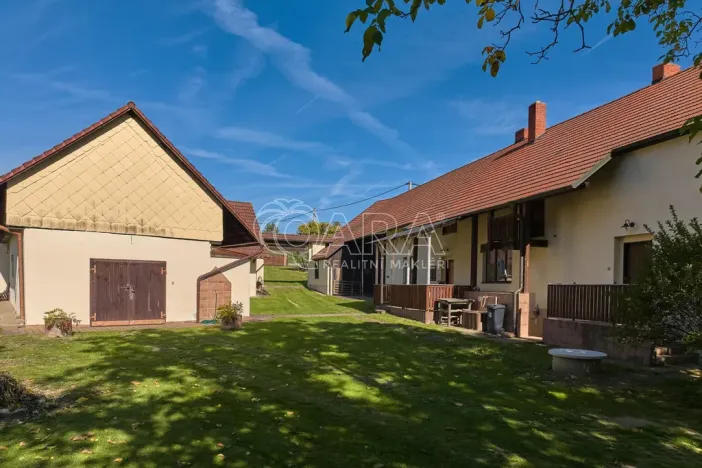 Prodej rodinného domu, Postupice - Čelivo, 451 m2