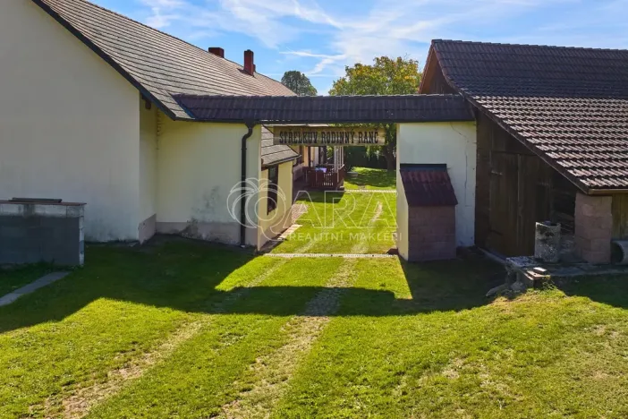 Prodej rodinného domu, Postupice - Čelivo, 451 m2