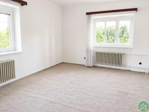 Pronájem vícegeneračního domu, Praha - Písnice, Putimská, 1500 m2