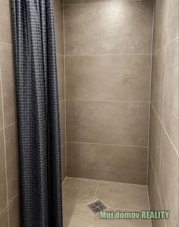 Pronájem kanceláře, Praha - Libeň, 90 m2