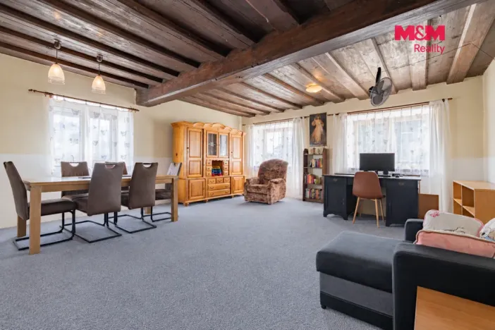 Prodej rodinného domu, Nové Hrady - Byňov, 370 m2
