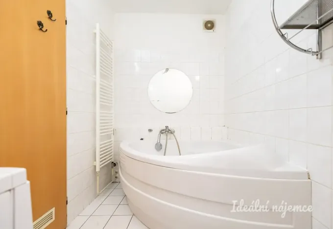 Pronájem bytu 2+kk, Nymburk, V Kolonii, 53 m2