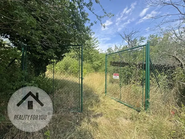 Pronájem zahrady, Praha - Troja, Nad Trojou, 1000 m2