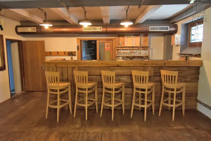 Pronájem restaurace, Čisovice, 181 m2