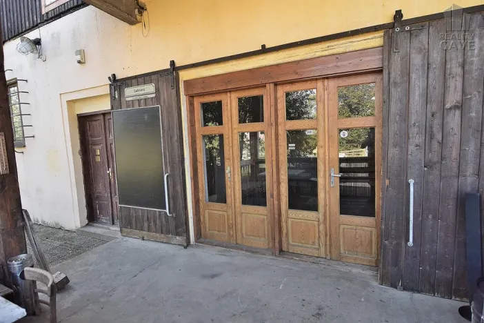 Pronájem restaurace, Čisovice, 181 m2