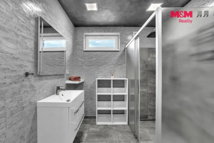 Prodej rodinného domu, Podhradí - Čejkovice, 225 m2
