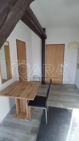 Pronájem bytu 1+kk, Praha - Smíchov, Lidická, 24 m2