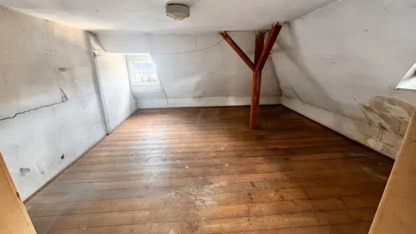 Prodej komerční nemovitosti, Varnsdorf, Čelakovická, 250 m2