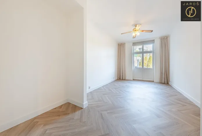 Prodej bytu 4+kk, Praha - Dejvice, V Šáreckém údolí, 129 m2