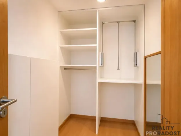 Pronájem bytu 3+kk, Praha - Vršovice, Vršovická, 90 m2