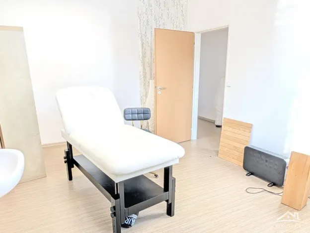 Pronájem komerční nemovitosti, Jihlava, Březinova, 97 m2