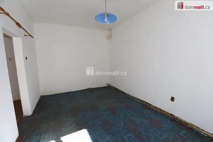 Pronájem bytu 1+1, Planá, náměstí Svobody, 40 m2