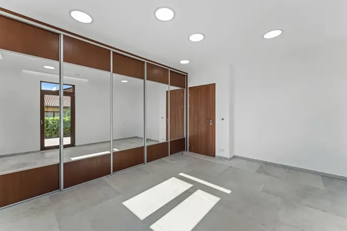 Pronájem kanceláře, Velké Přítočno, 350 m2