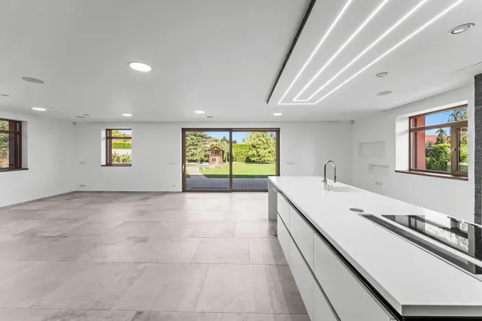 Prodej kanceláře, Velké Přítočno, 350 m2