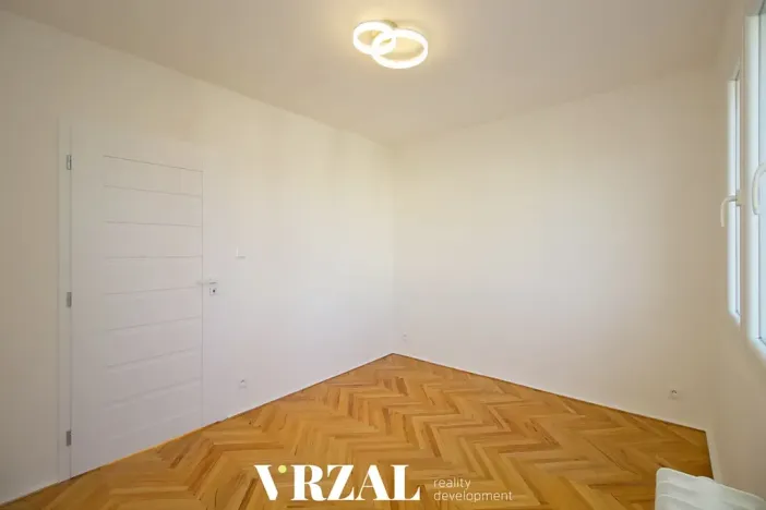 Prodej bytu 3+1, Plzeň, Partyzánská, 66 m2