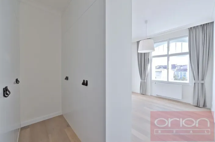 Pronájem bytu 3+1, Praha - Vinohrady, náměstí Jiřího z Poděbrad, 137 m2