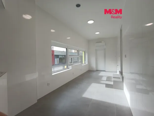 Pronájem obchodního prostoru, Česká Lípa, Příbramská, 25 m2