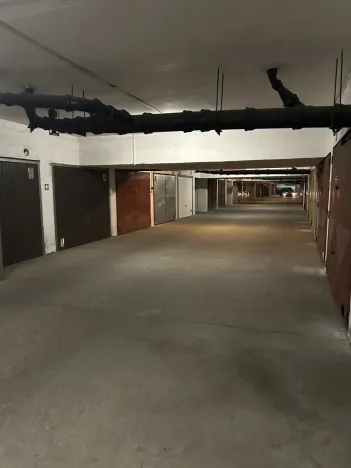 Pronájem garáže, Pardubice - Bílé Předměstí, Dašická, 18 m2