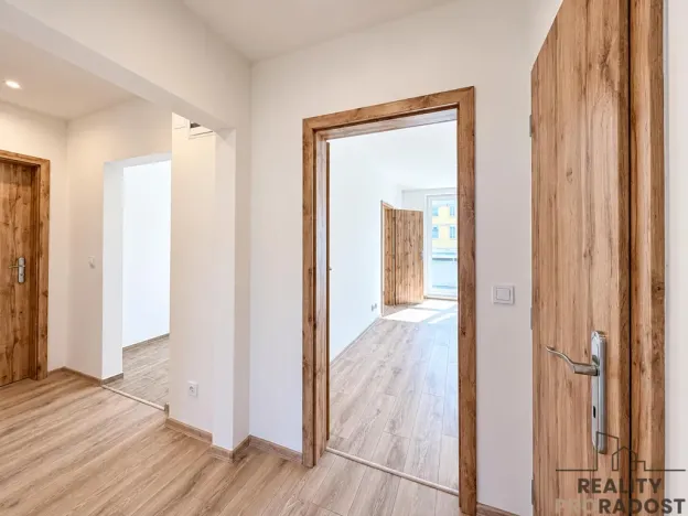 Prodej bytu 3+1, Praha, Vajdova, 68 m2