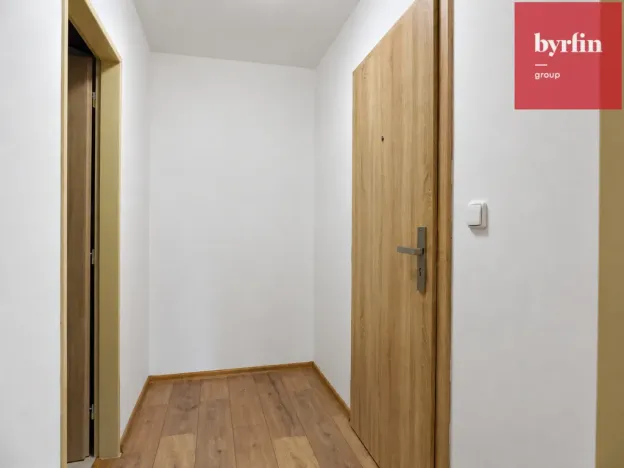 Pronájem kanceláře, Opava, Lužická, 38 m2