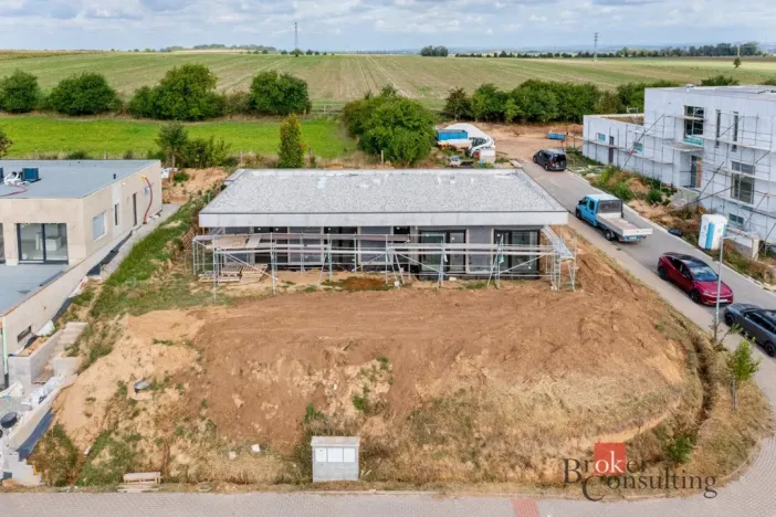 Prodej rodinného domu, Podolanka, Za Kovárnou, 150 m2