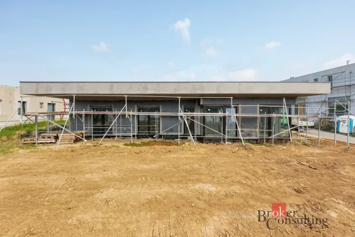 Prodej rodinného domu, Podolanka, Za Kovárnou, 150 m2