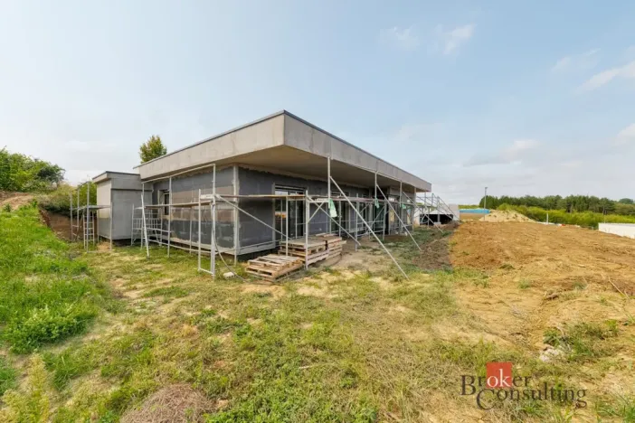 Prodej rodinného domu, Podolanka, Za Kovárnou, 150 m2