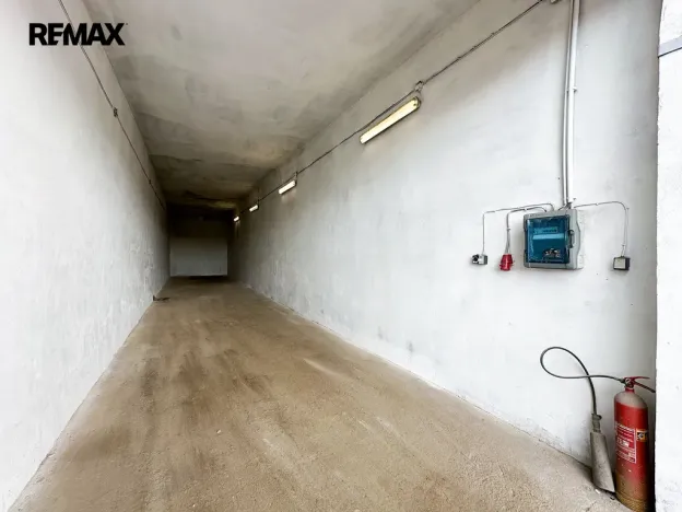 Pronájem garáže, Praha - Vinoř, Rosická, 69 m2