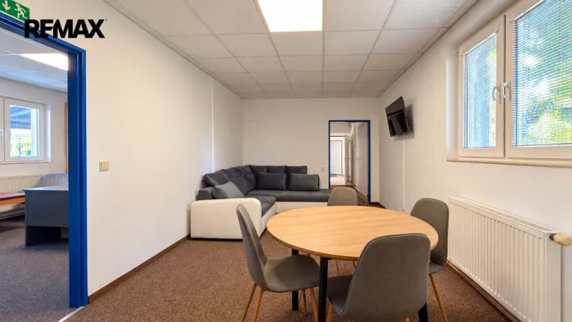 Pronájem výrobních prostor, Hradec Králové - Kukleny, Pražská třída, 280 m2