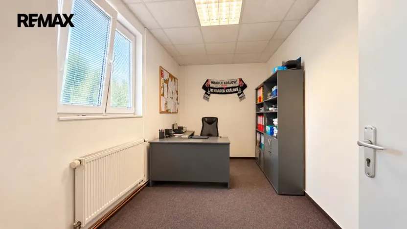 Pronájem výrobních prostor, Hradec Králové - Kukleny, Pražská třída, 280 m2