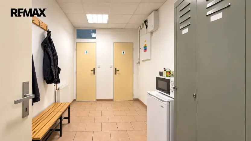 Pronájem výrobních prostor, Hradec Králové - Kukleny, Pražská třída, 280 m2
