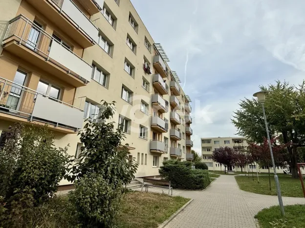 Prodej bytu 2+1, Zlín, Husova, 48 m2