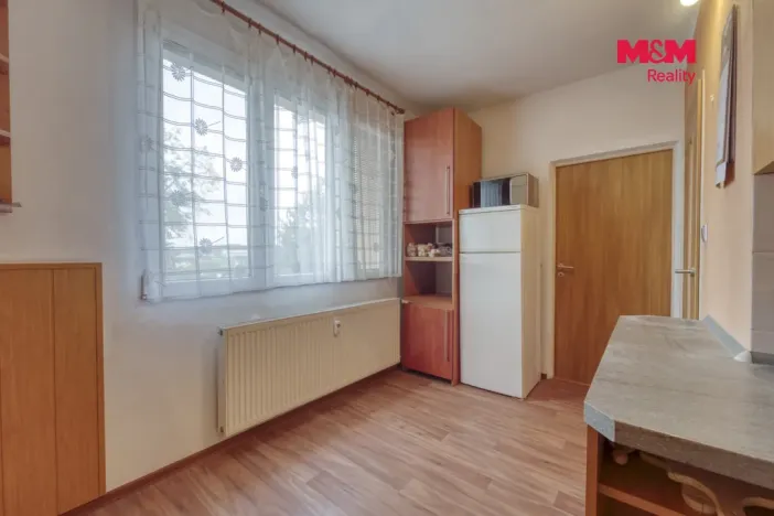 Prodej bytu 3+1, Holýšov, Pod Makovým vrchem, 67 m2